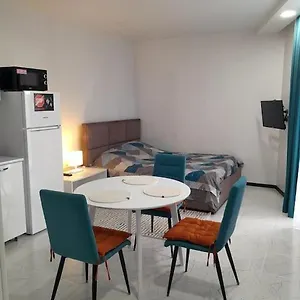 https://lovely-apartment-in-center-city.batumihotels.net